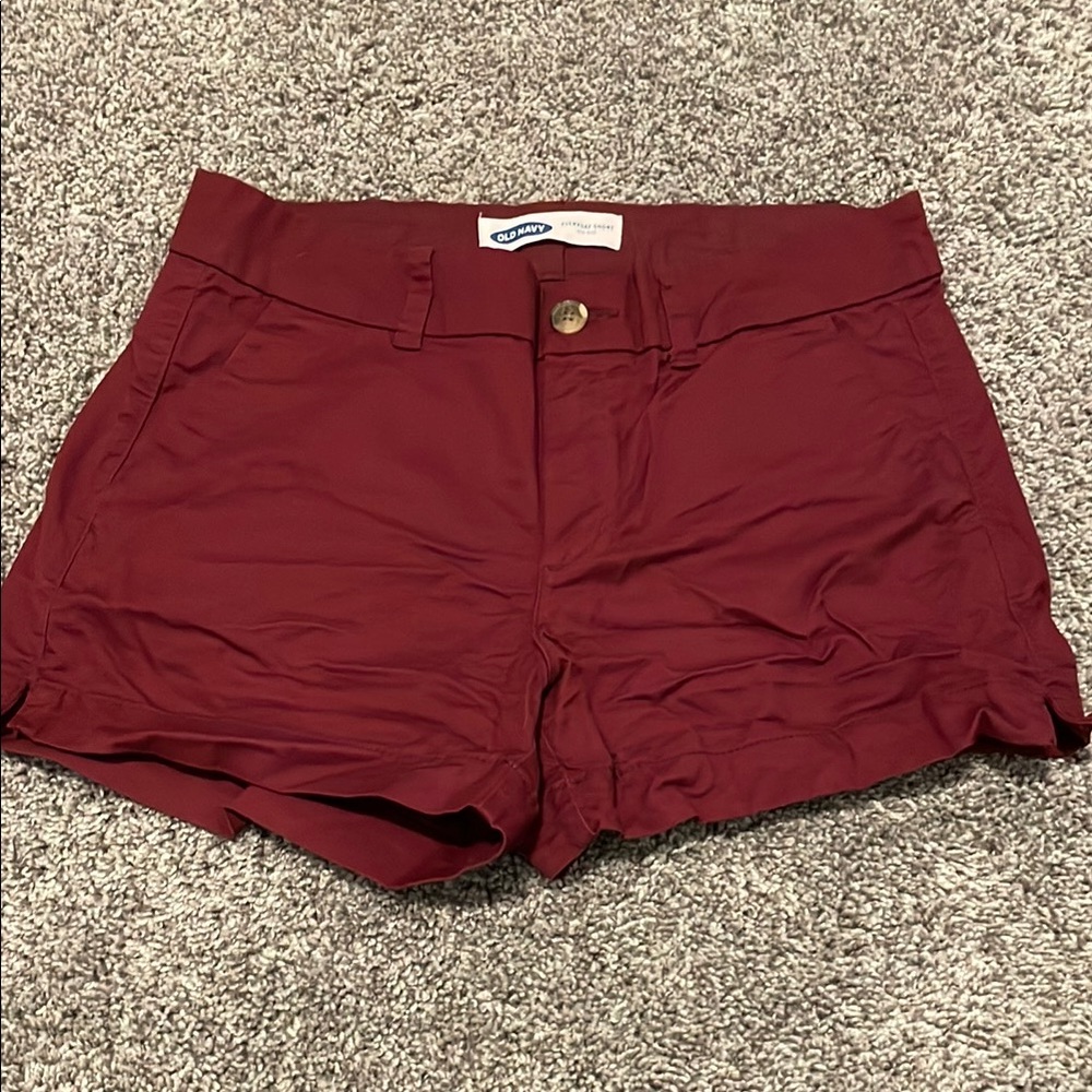 Old Navy Women's Burgundy Shorts size 6